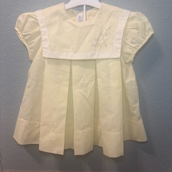 little diana Other - Vintage LITTLE DIANA Baby Girl Yellow dress embroidered pleated size 24M